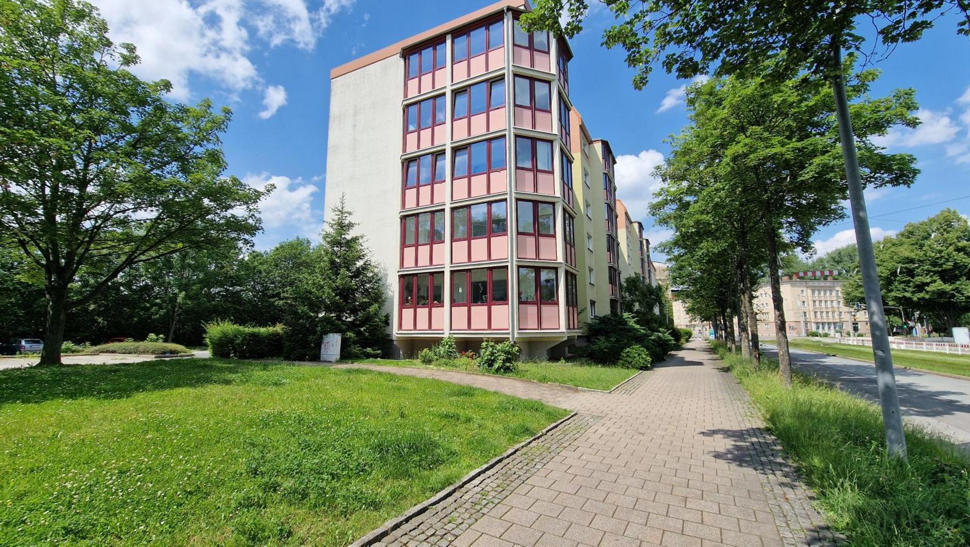 2 Bedroom Cityview Apartment Ps5-Qled Tv-Parking Chemnitz Eksteriør bilde
